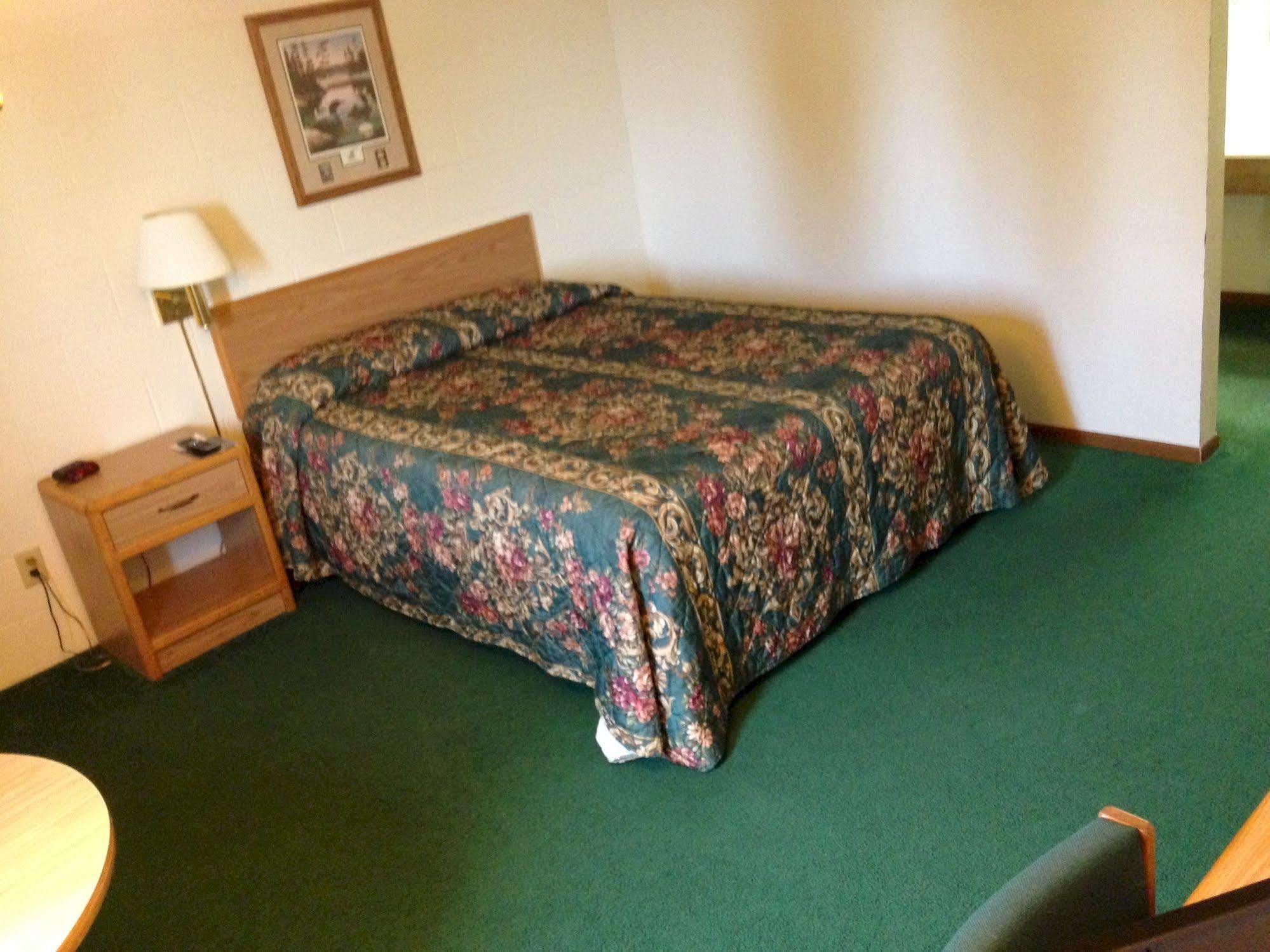 River Bend'S Walleye Inn Baudette Eksteriør billede